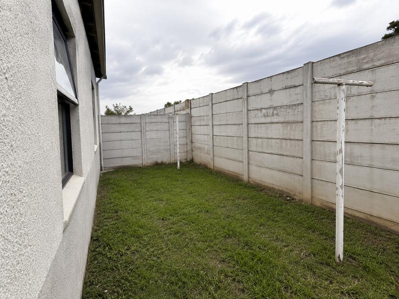 2 Bedroom Property for Sale in Somerset West Western Cape